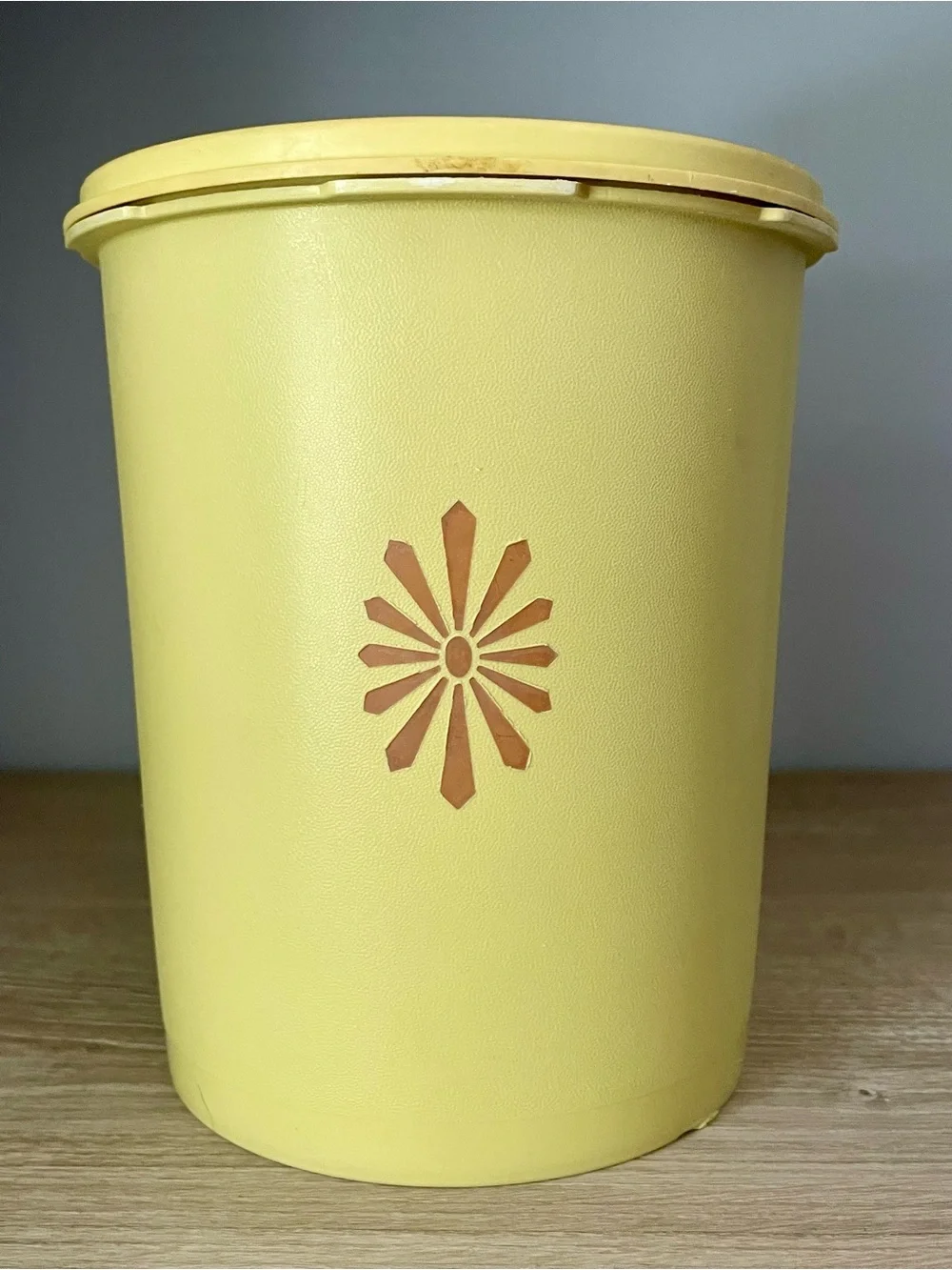Vintage 1970s Tupperware Servalier Harvest Gold Canister Set of 3!